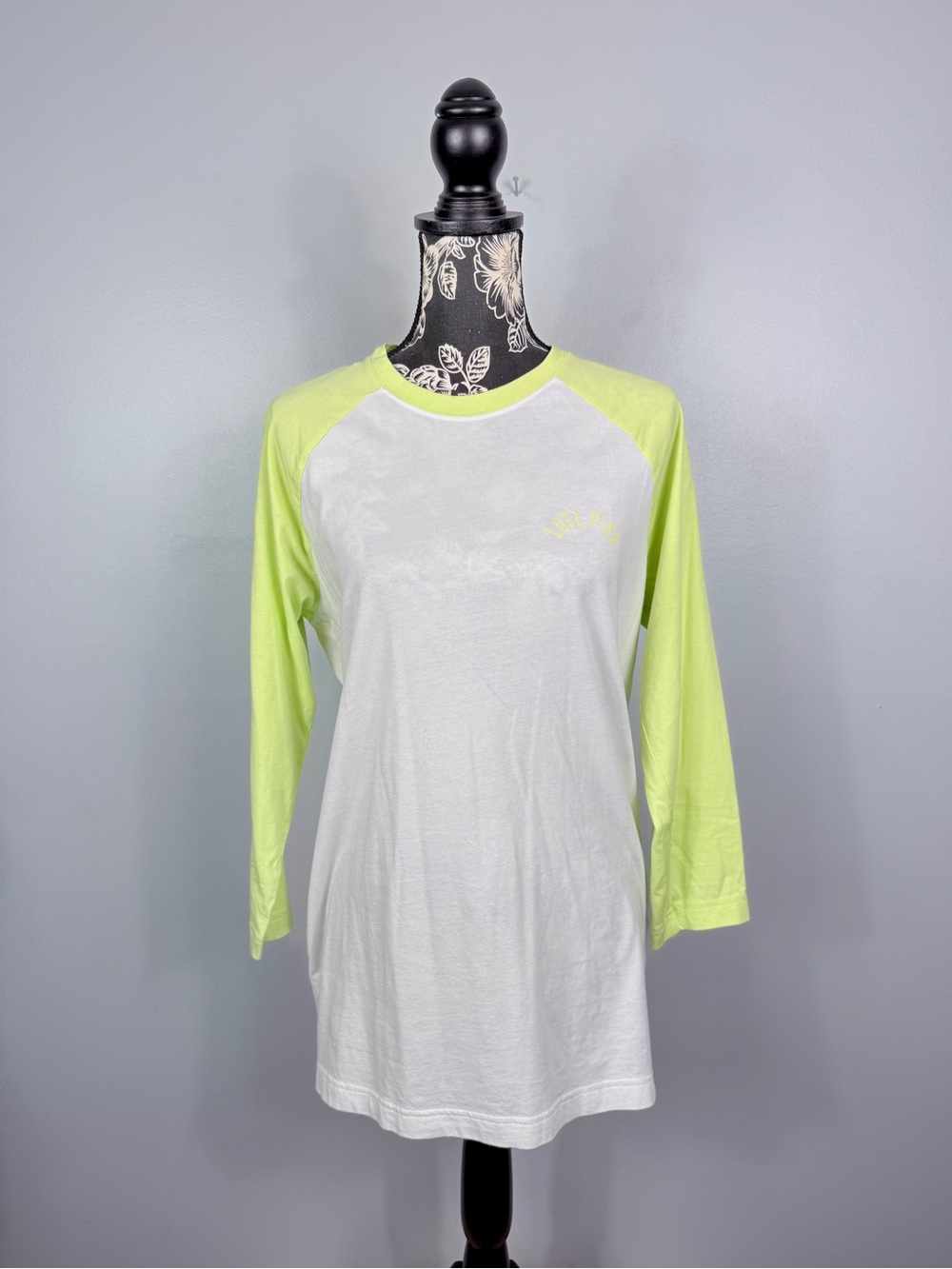 VS Pink light green quarter length sleeve oversized baseball top size small